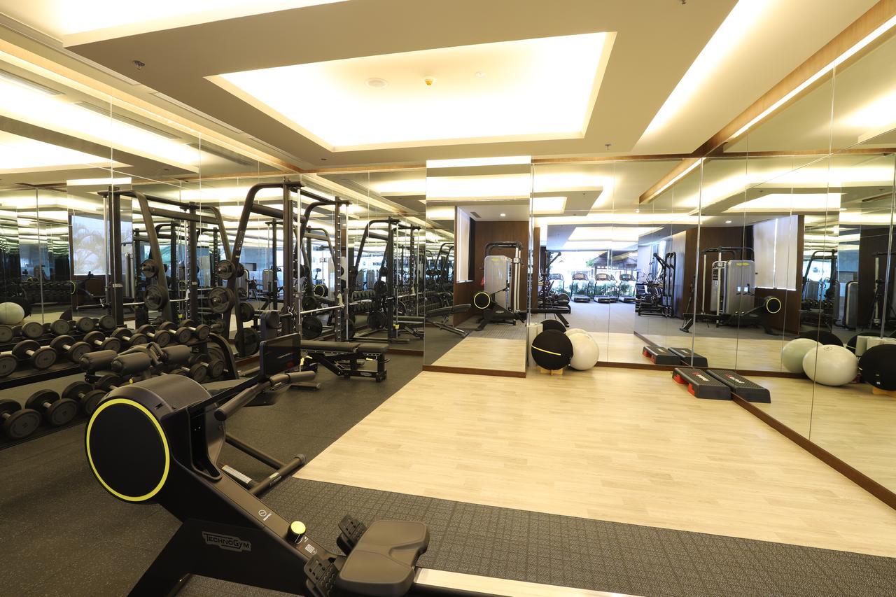 Pullman Yangon Centrepoint Hotel Exterior foto