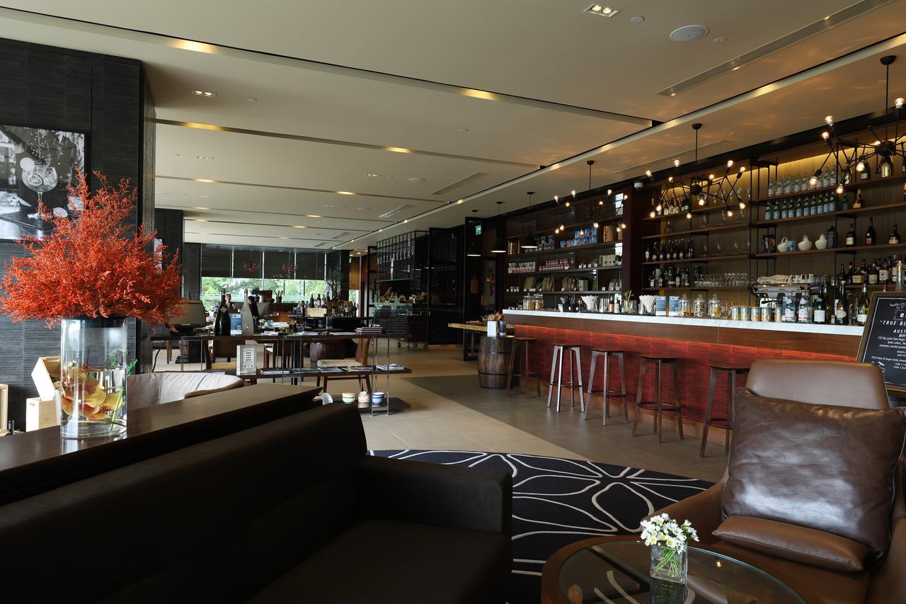 Pullman Yangon Centrepoint Hotel Exterior foto